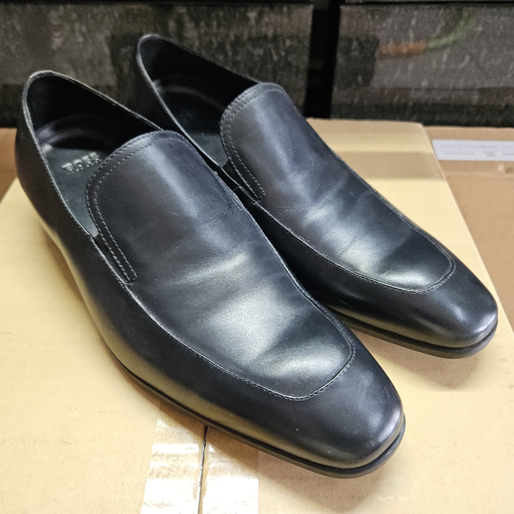 Hugo Boss Varmin black leather slip-on loafers Size 8.5